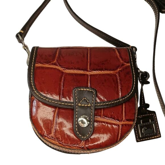 Dooney and Bourke Brown Red Faux Crocodile Embossed Small Mini Crossbody Purse - Picture 3 of 16